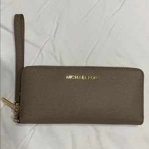 Michael Kors Wristlet